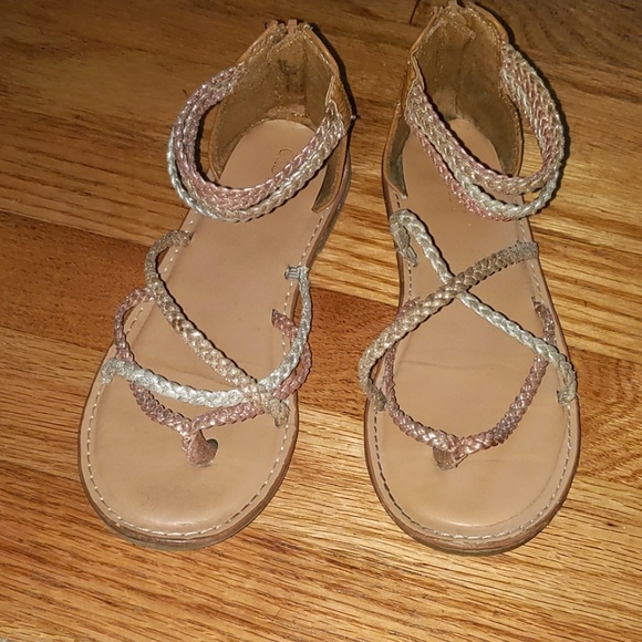 Old Navy Other - Girls sandals size 2